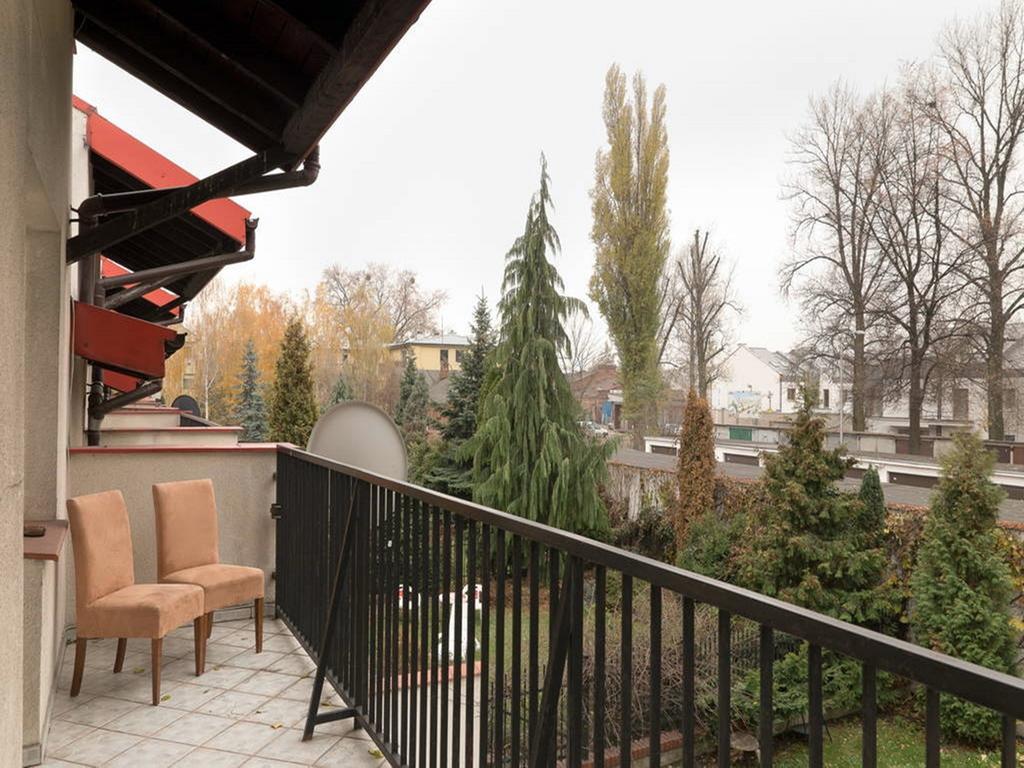 Anton House Hotel Warsaw Ngoại thất bức ảnh