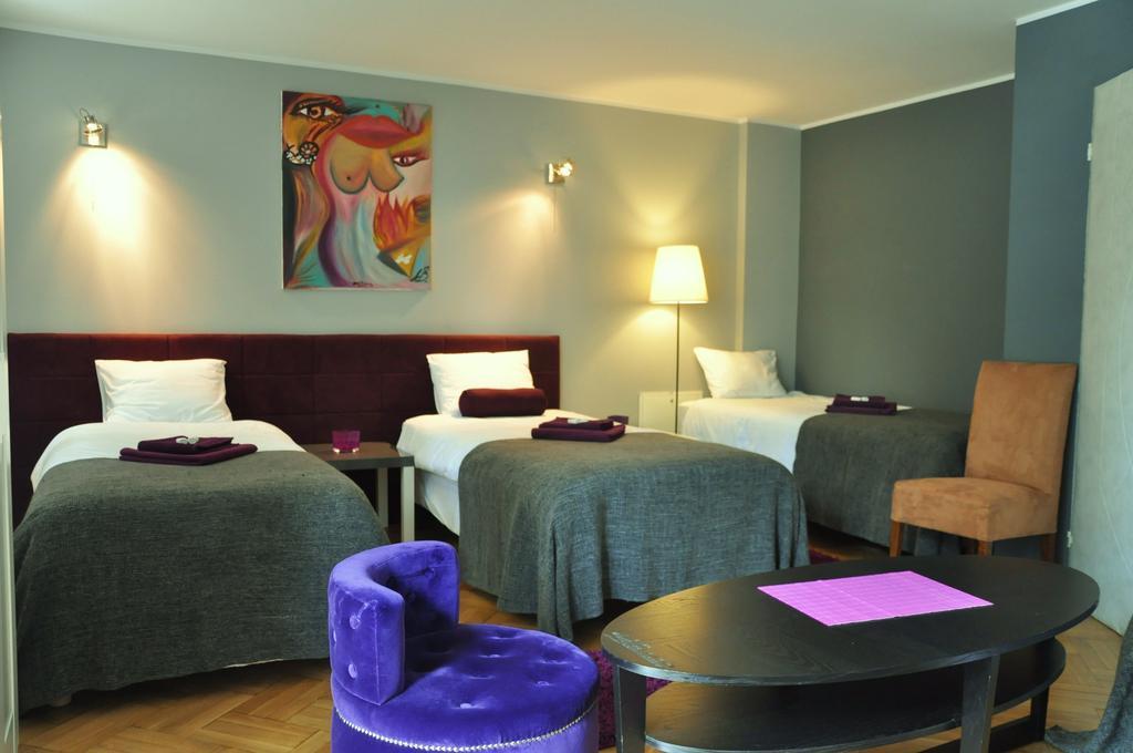 Anton House Hotel Warsaw Ngoại thất bức ảnh